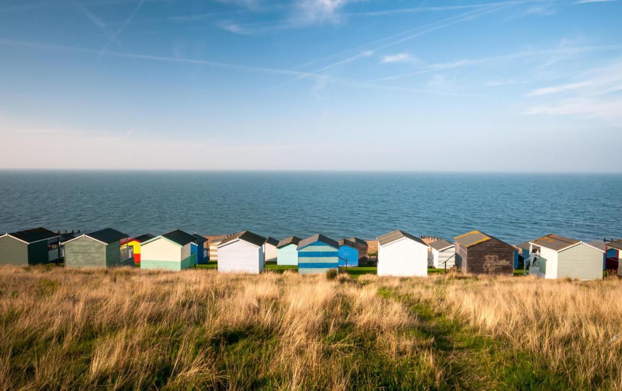Lovely 6 Berth Caravan With Decking And Wifi In Kent, Ref 47017C Hotel Whitstable Kültér fotó